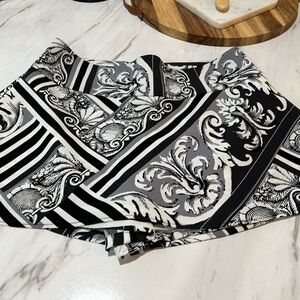 Express Monochrome Patterned High Waist Shorts